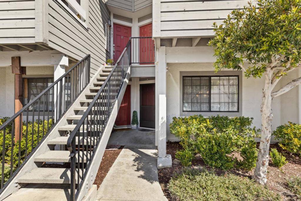 San Jose, CA 95129,6984 Chantel CT