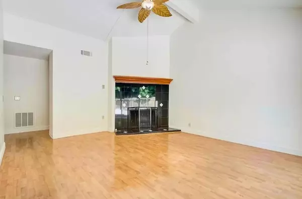 Sacramento, CA 95826,7959 La Riviera DR