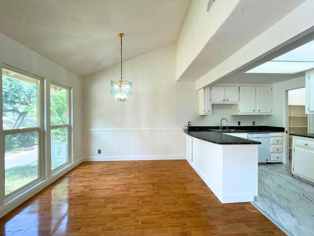 7959 La Riviera DR, Sacramento, CA 95826