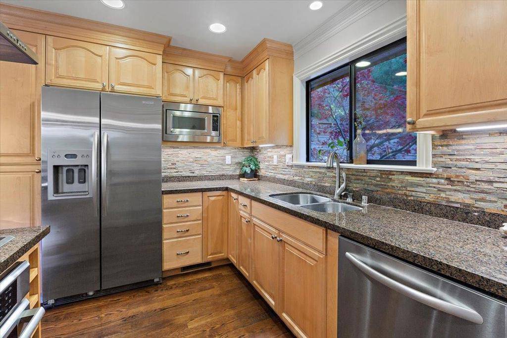 Los Gatos, CA 95033,26145 Pierce RD