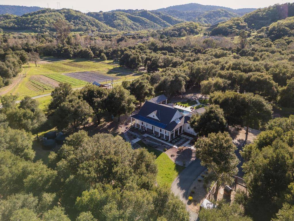 10555 Watsonville RD, Gilroy, CA 95020