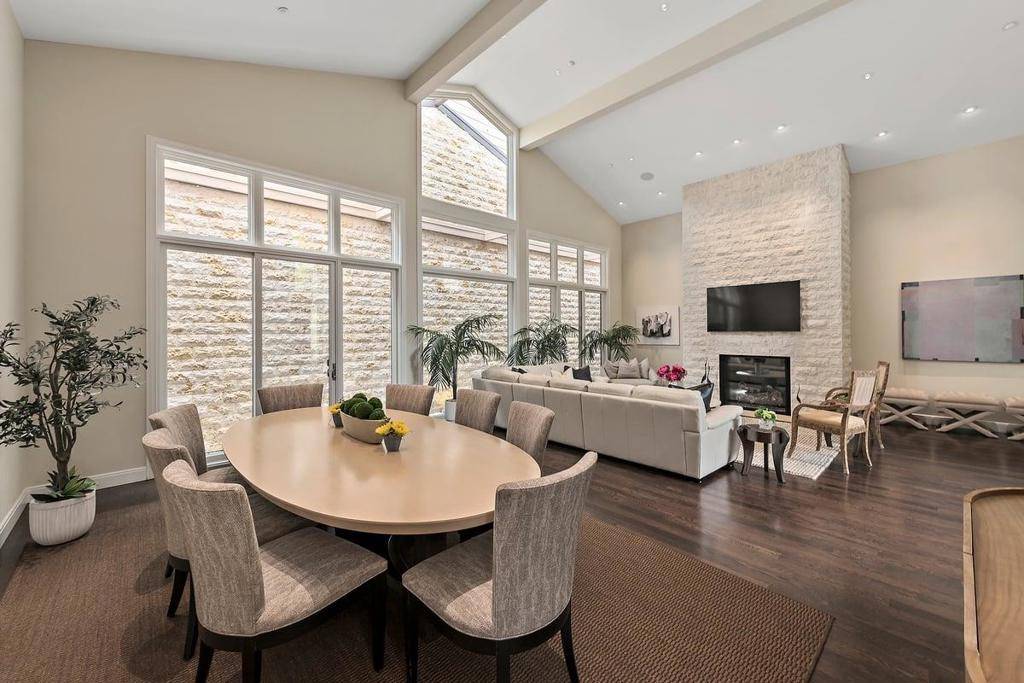 Menlo Park, CA 94025,19 Susan Gale CT
