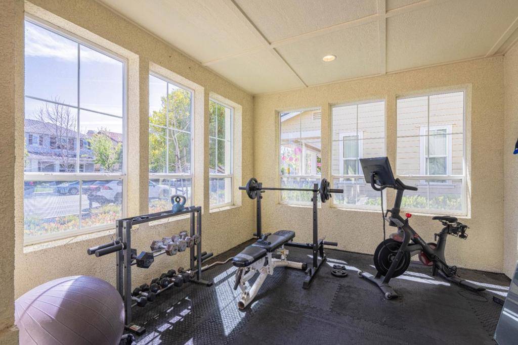 Marina, CA 93933,13713 Sherman BLVD
