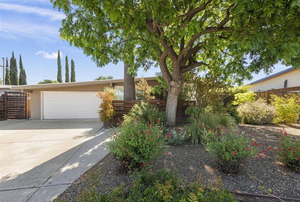 494 Century DR, Campbell, CA 95008