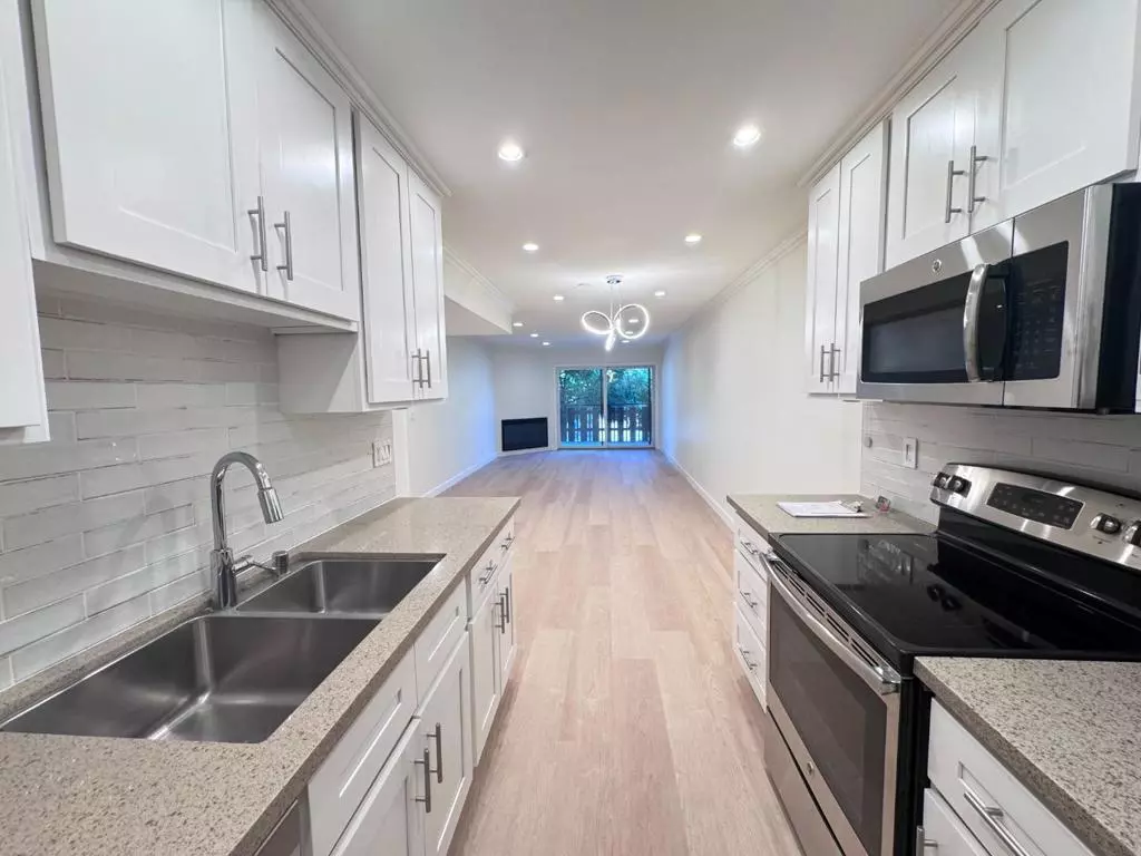 Los Altos, CA 94022,101 2nd ST #5