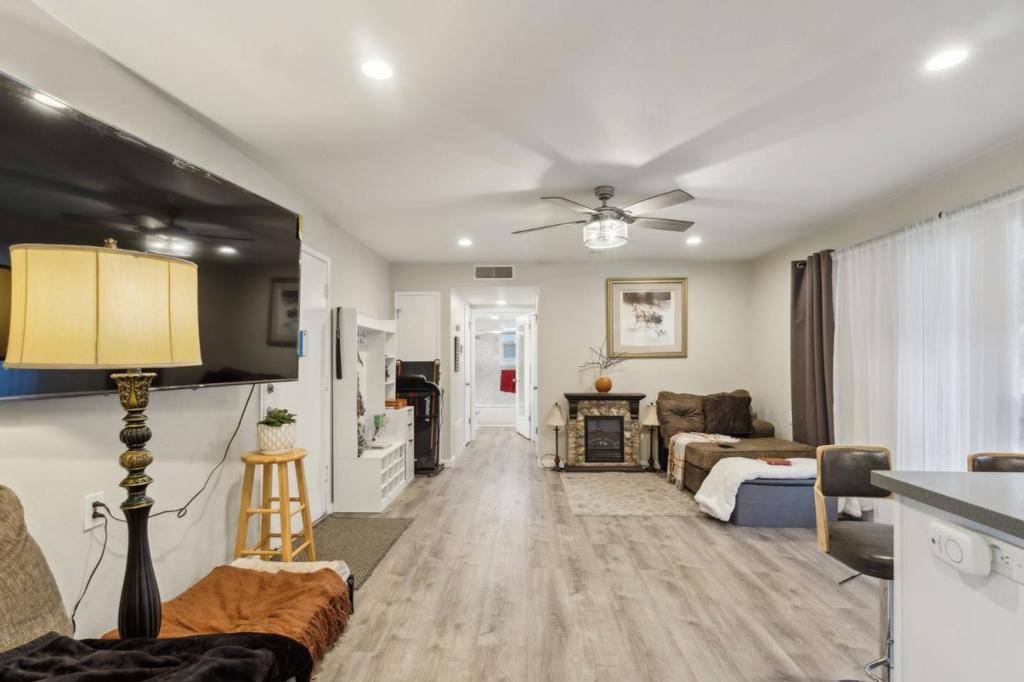 Los Gatos, CA 95032,14225 Lora DR #79
