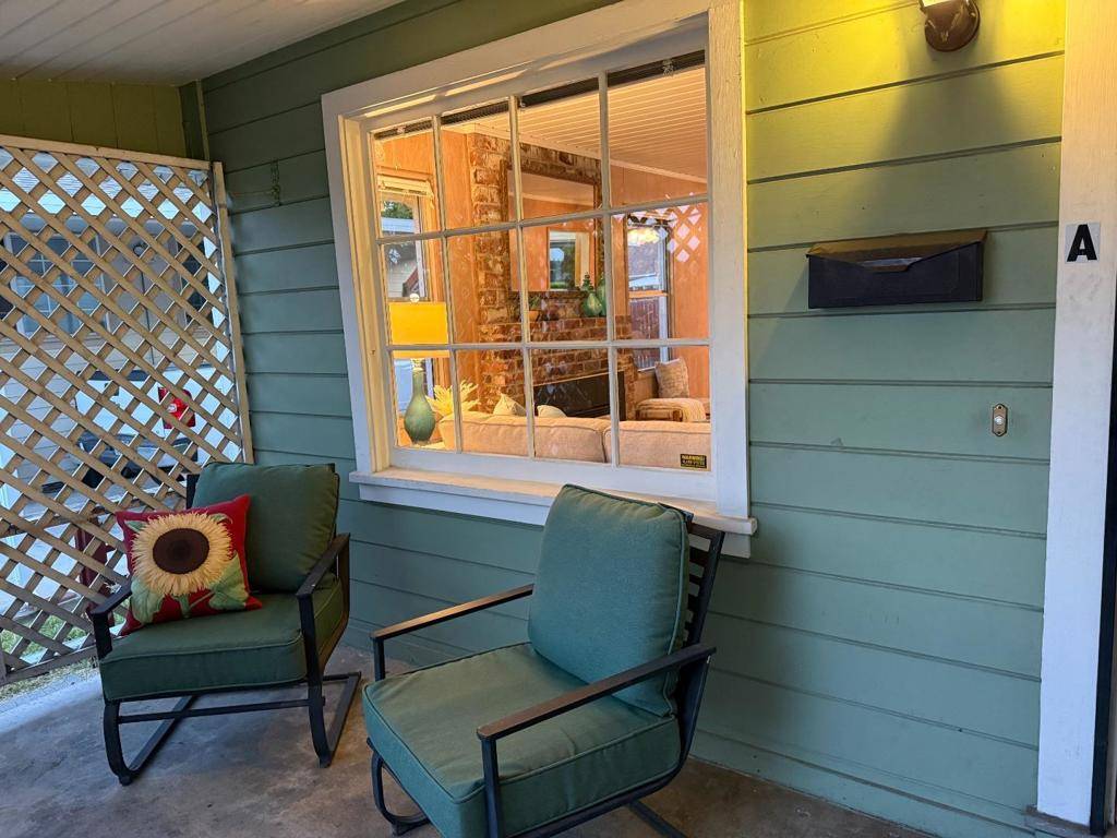 Castro Valley, CA 94546,20575 Forest AVE