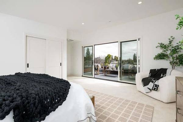 San Carlos, CA 94070,782 Elm #B