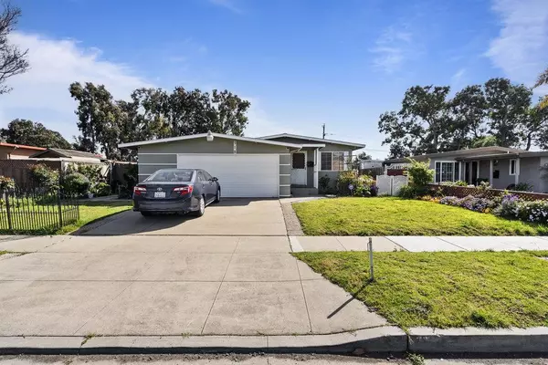 718 Meadow DR, Salinas, CA 93905