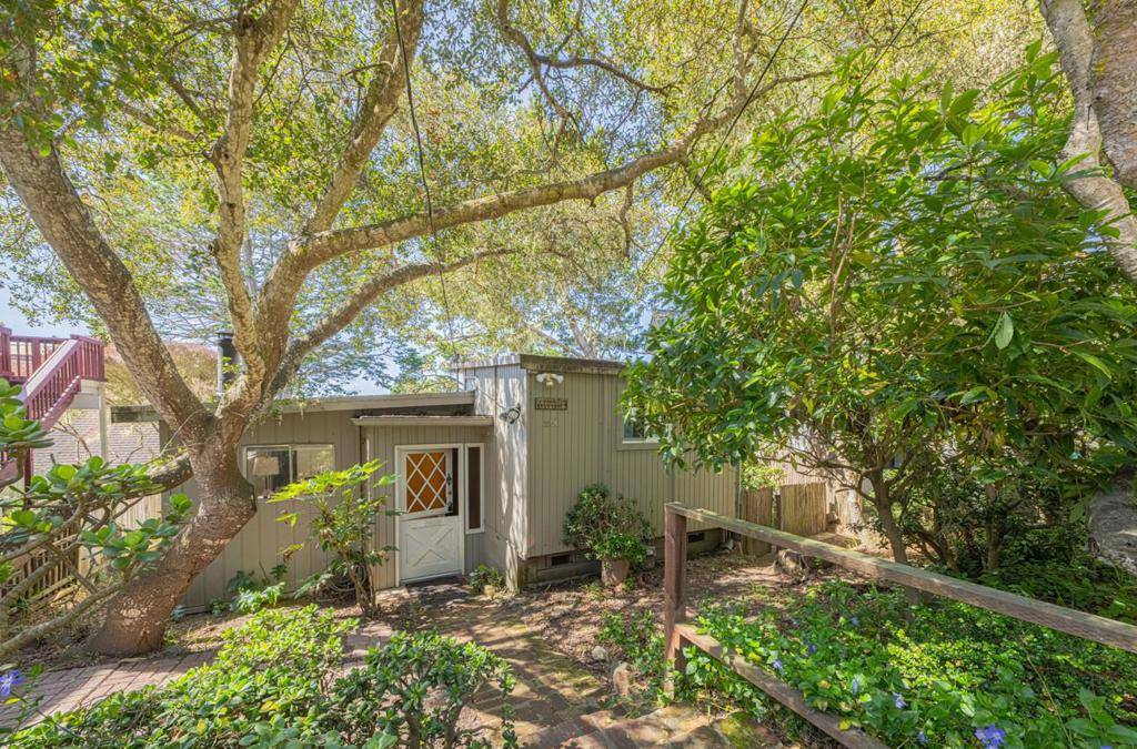1208 Presidio BLVD, Pacific Grove, CA 93950