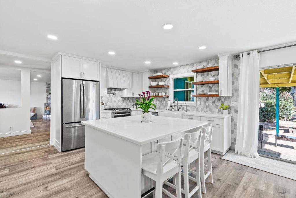 19395 Bellinzona AVE, Salinas, CA 93906