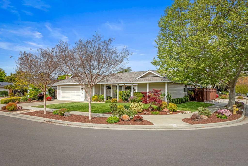 San Jose, CA 95124,2356 Walden SQ