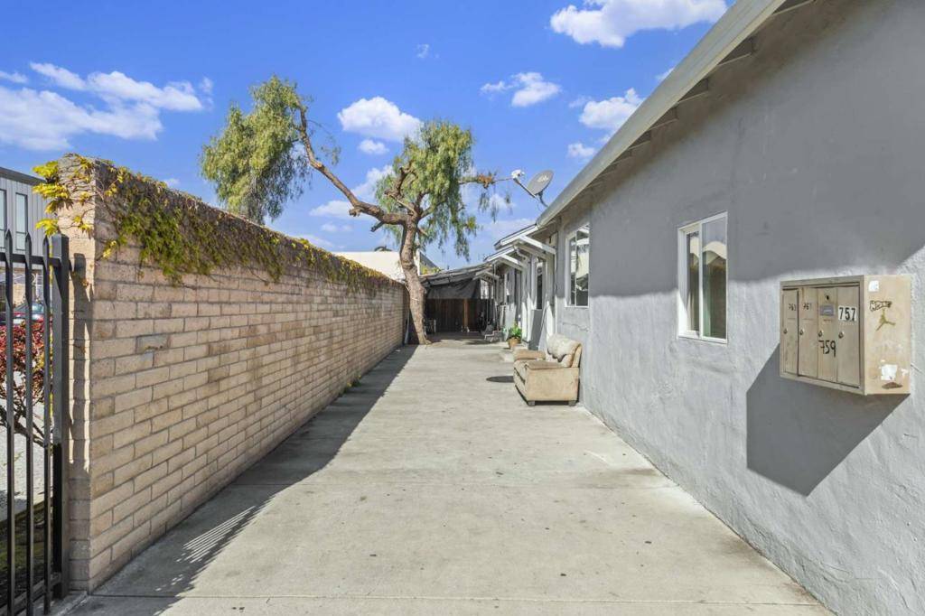 Redwood City, CA 94063,757 Warrington AVE