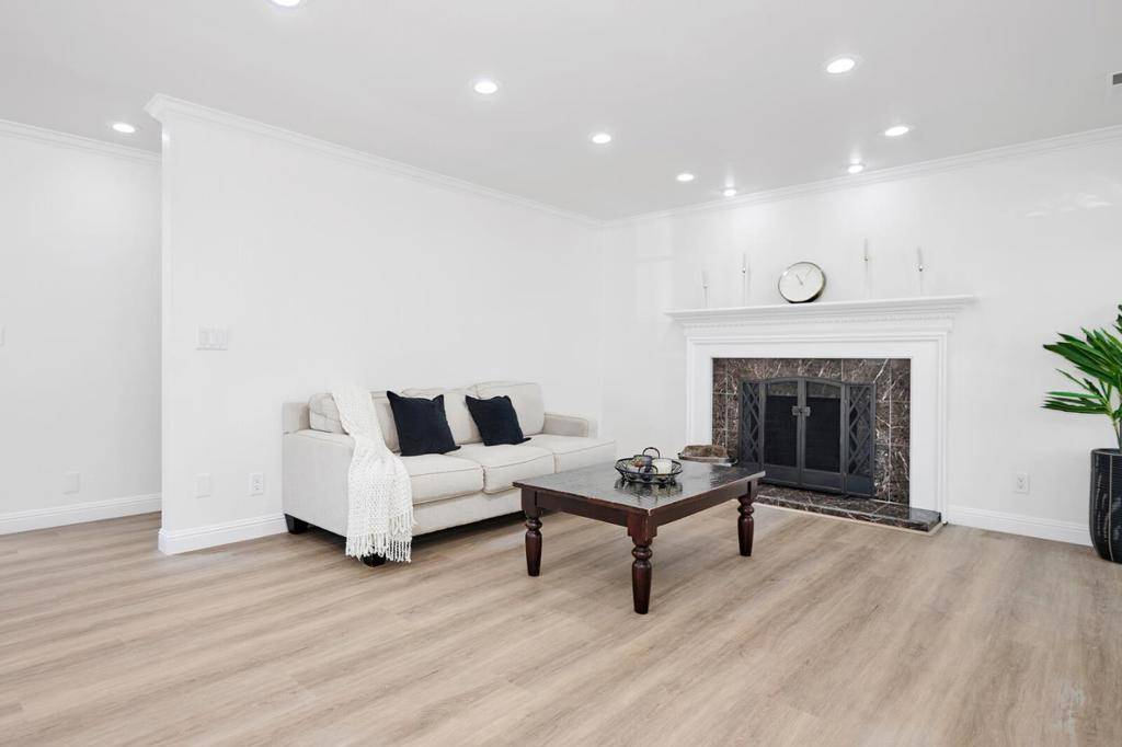 South San Francisco, CA 94080,873 Newman DR