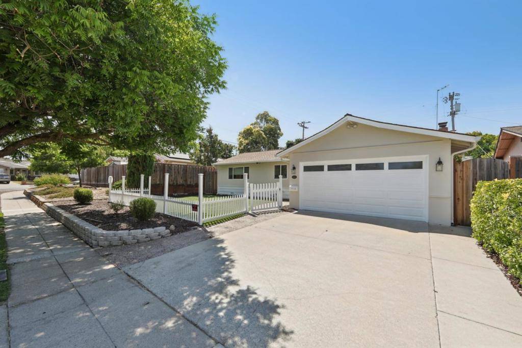 San Jose, CA 95124,1684 Zinnia LN