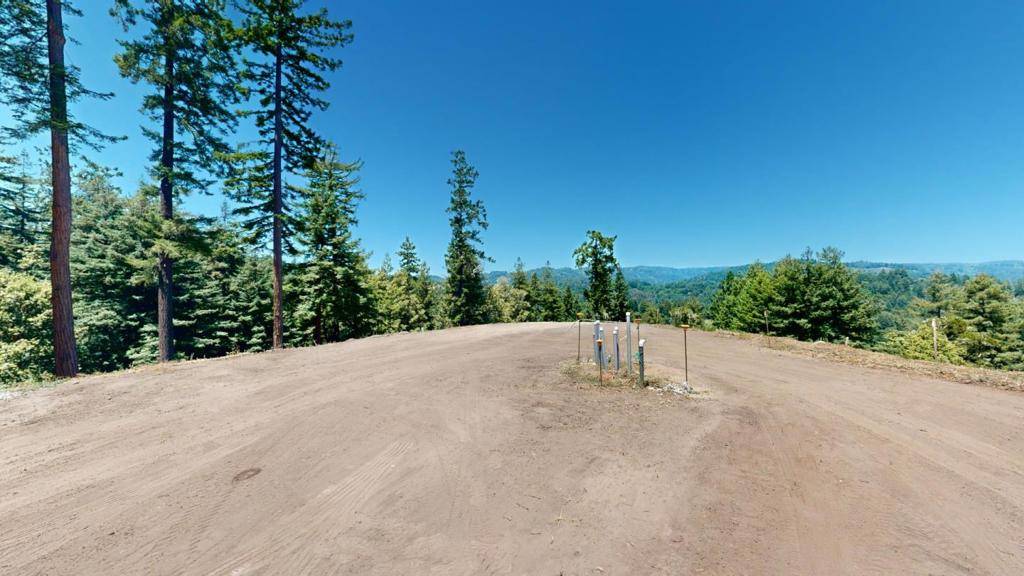 Aptos, CA 95003,2320 Newell DR