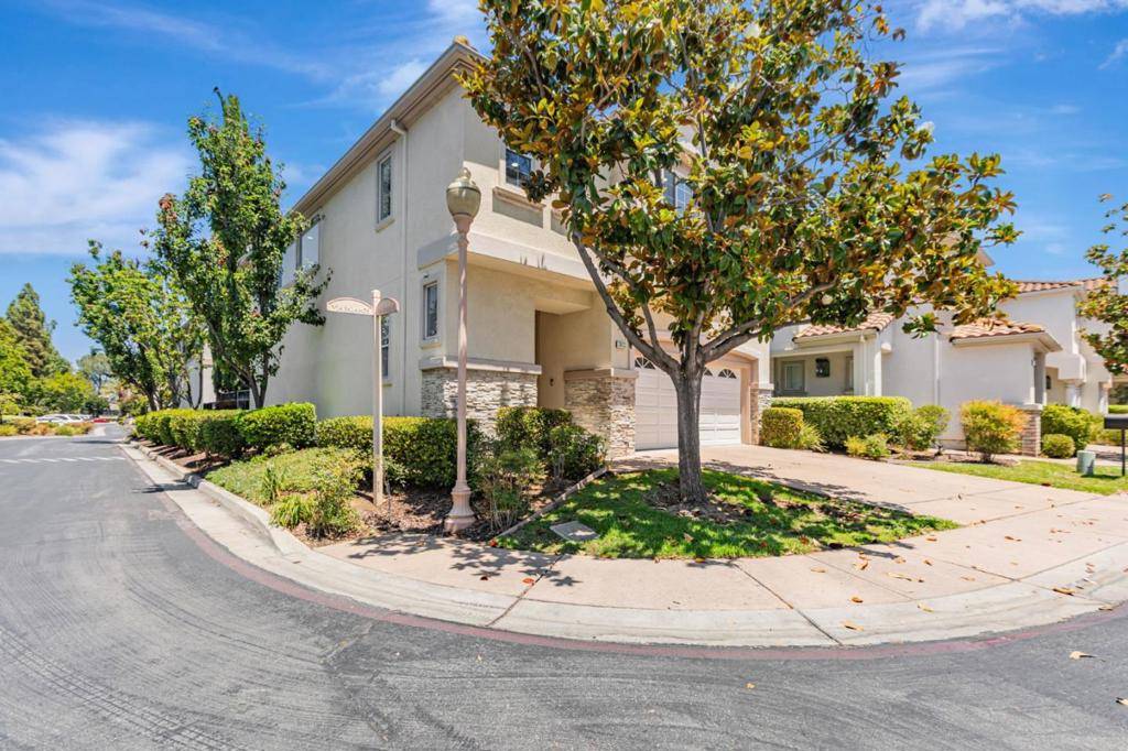 Cupertino, CA 95014,20433 Via Palamos