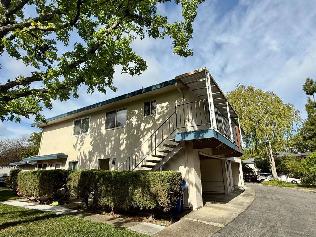 275 Gomes CT #4, Campbell, CA 95008