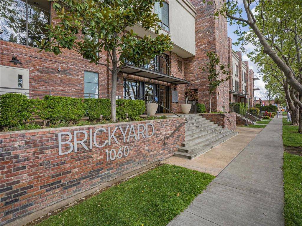 San Jose, CA 95112,1060 S 3rd ST #216