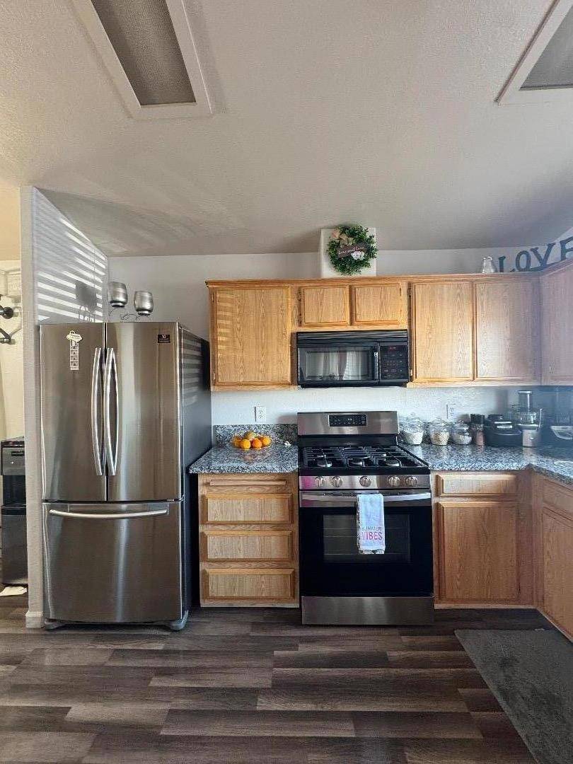 Salinas, CA 93906,20 Russell RD