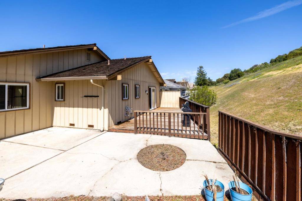 Salinas, CA 93908,14220 Mountain Quail RD
