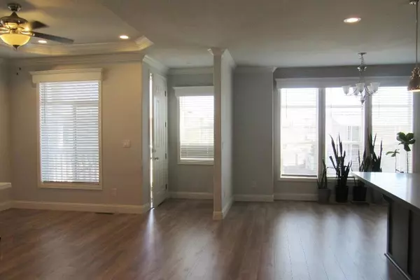 Mountain View, CA 94041,325 Sylvan AVE