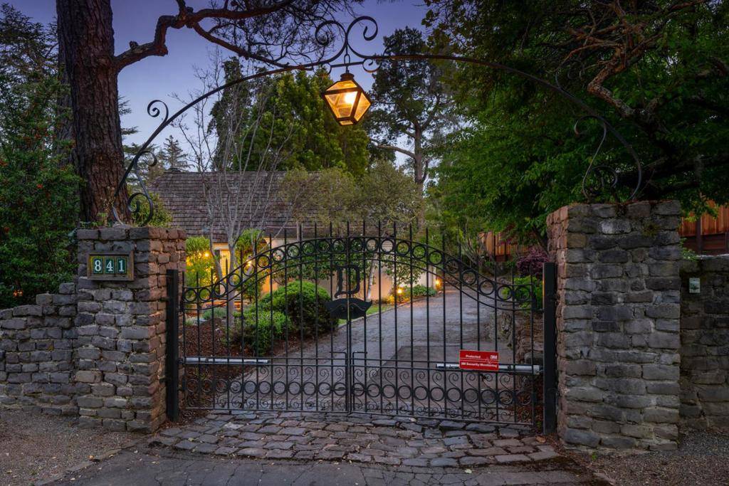 Hillsborough, CA 94010,841 Hayne RD