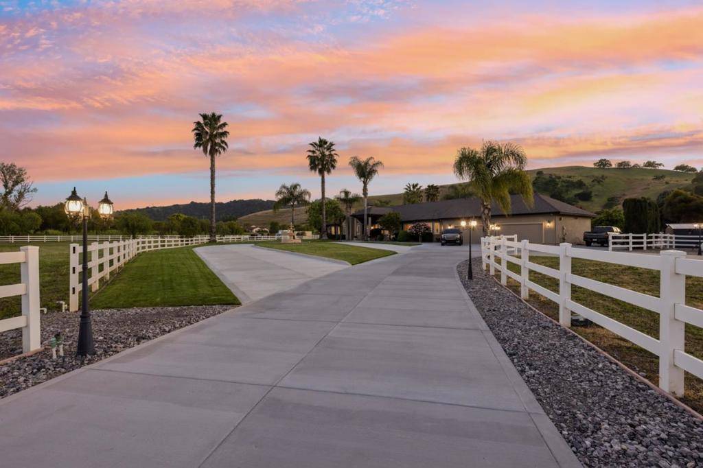 San Martin, CA 95046,12755 Santa Teresa BLVD