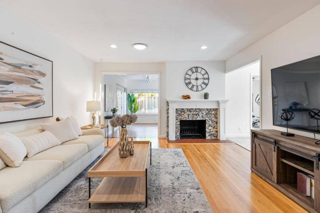 San Jose, CA 95123,618 Azule AVE