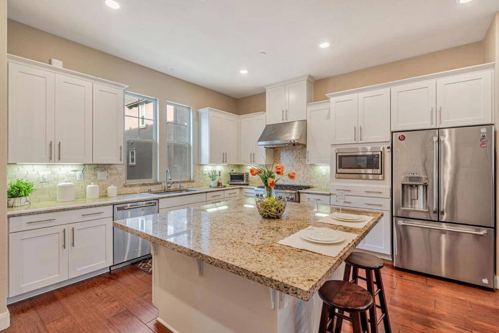 Milpitas, CA 95035,1570 Hidden Creek LN
