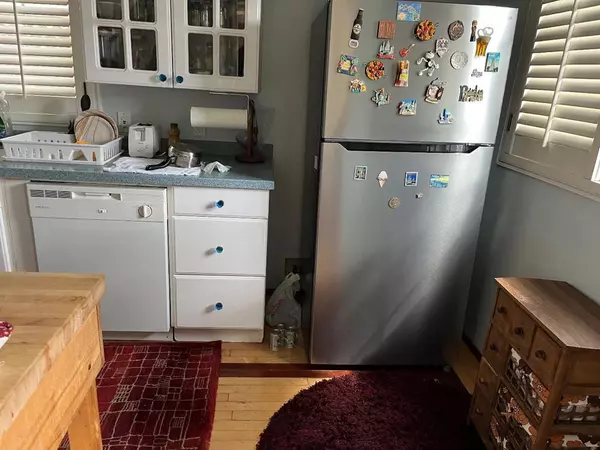 Menlo Park, CA 94025,684 Roble AVE