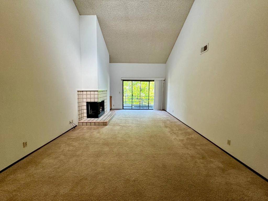 San Jose, CA 95129,4685 Albany CIR #151