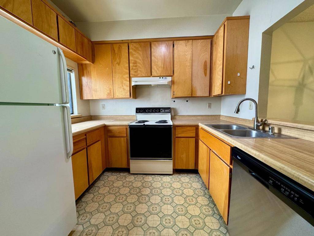 San Jose, CA 95129,4685 Albany CIR #151