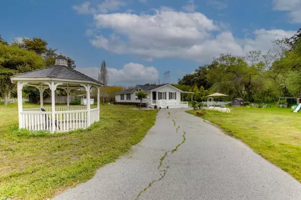 9345 Prunedale South RD, Salinas, CA 93907