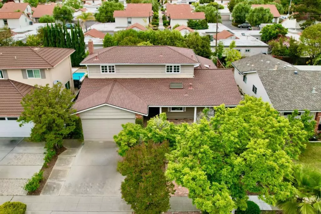 Cupertino, CA 95014,8067 Presidio DR