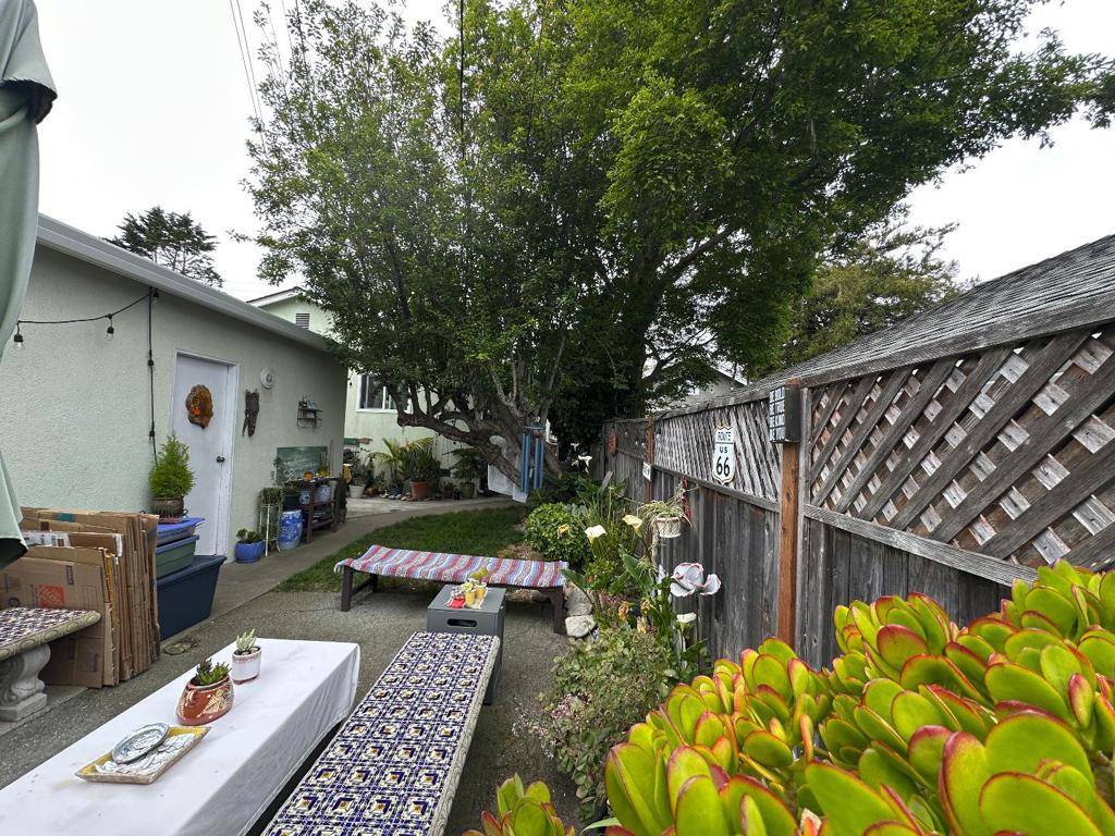 Pacific Grove, CA 93950,609 Congress AVE