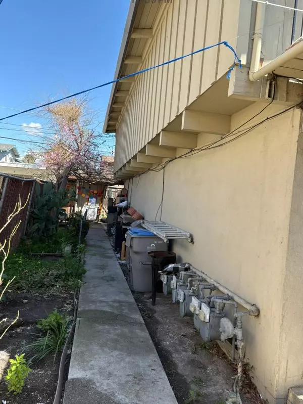 San Jose, CA 95116,210 Gramercy PL