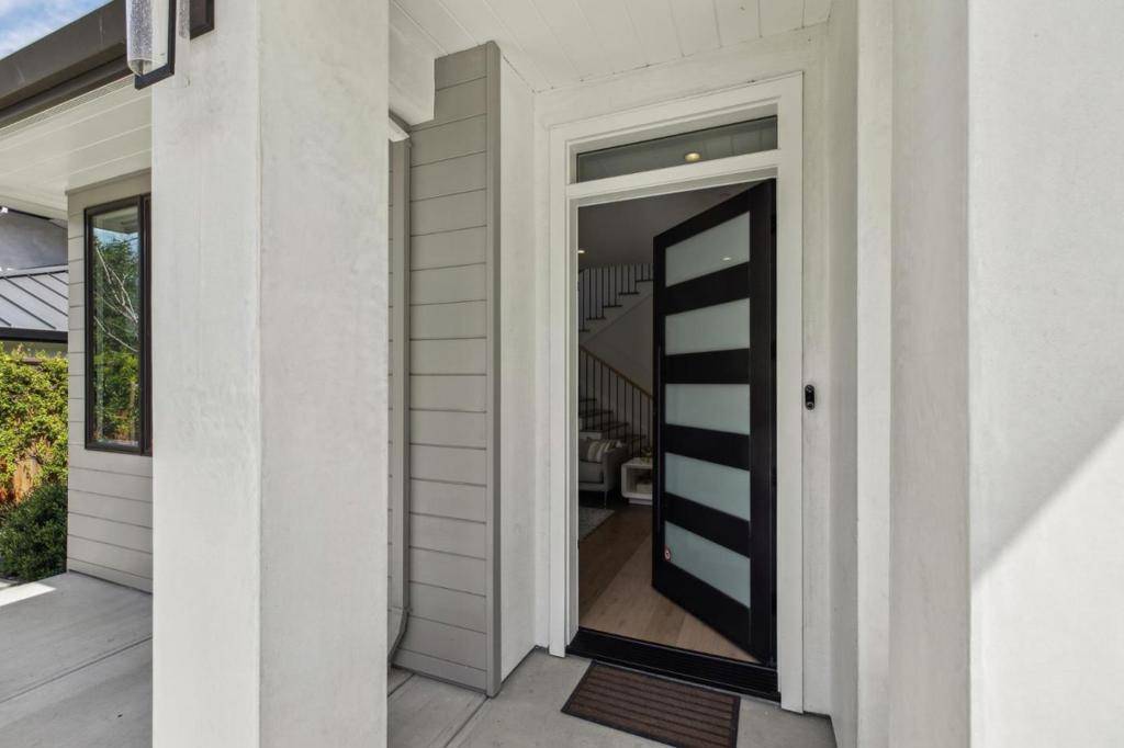 Menlo Park, CA 94025,950 Lucky AVE