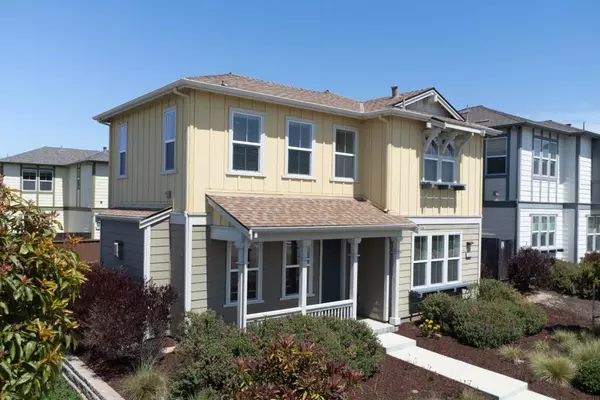 2602 Bluewater CT, Marina, CA 93933