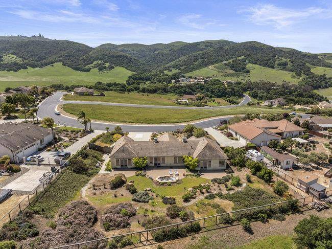 San Juan Bautista, CA 95045,966 Calle Cruz