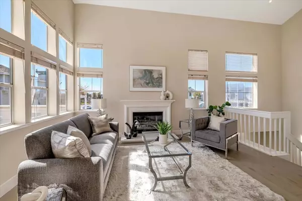 Redwood City, CA 94065,585 Shoal CIR