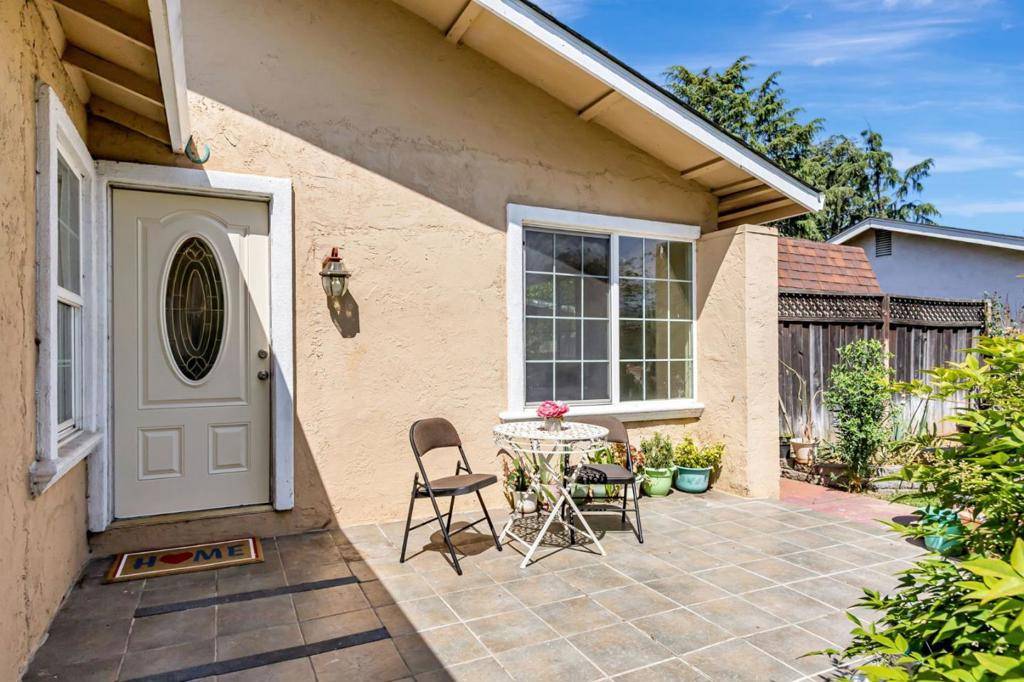 San Jose, CA 95119,263 Vineyard DR