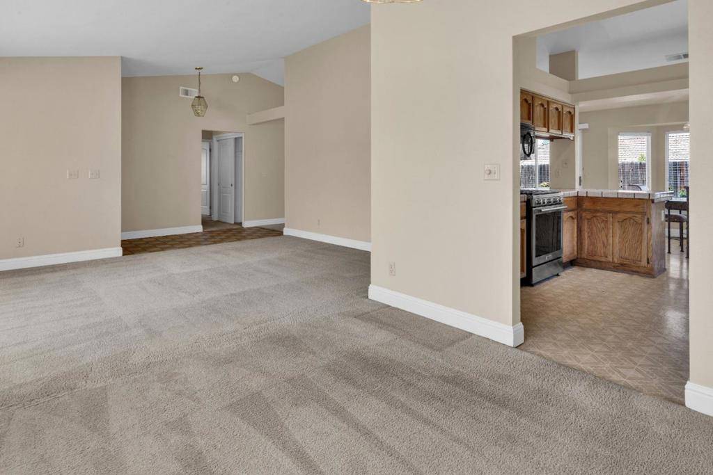 King City, CA 93930,46431 Little Creek CT