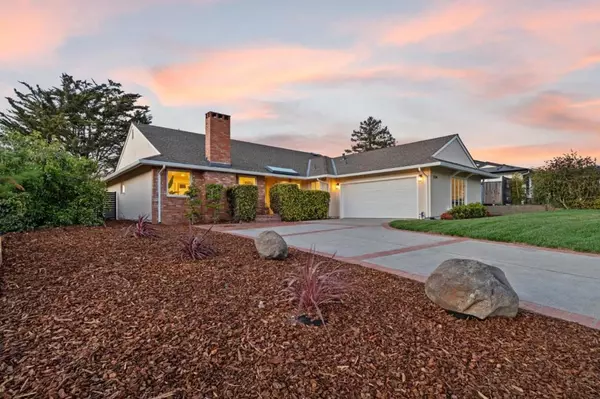 Belmont, CA 94002,2724 Comstock CIR