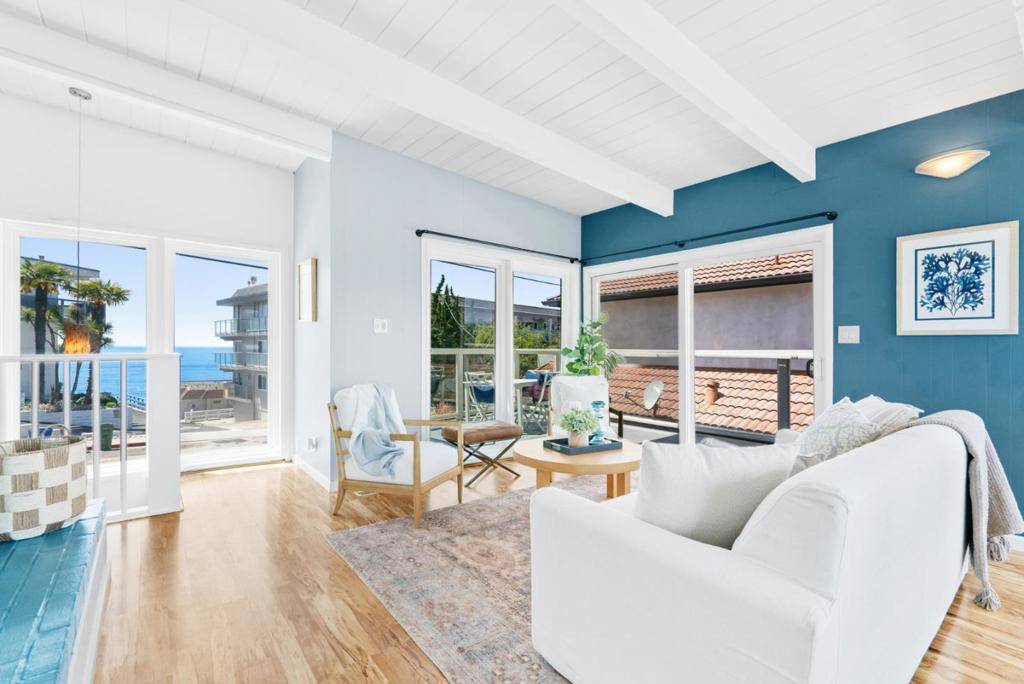 Aptos, CA 95003,247 Rio Del Mar BLVD
