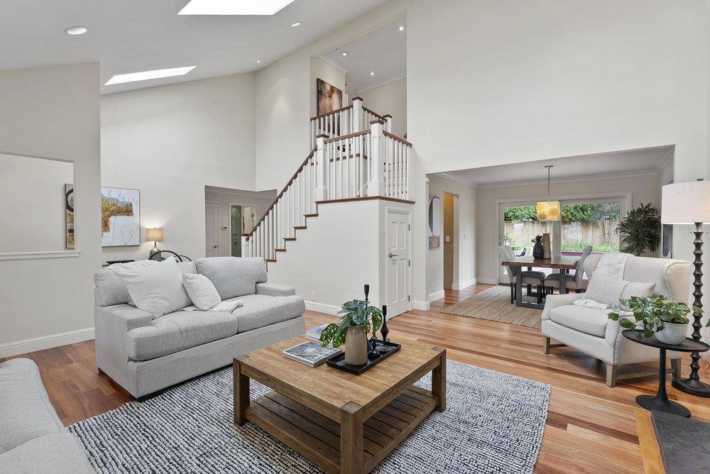 Half Moon Bay, CA 94019,2037 Touraine LN