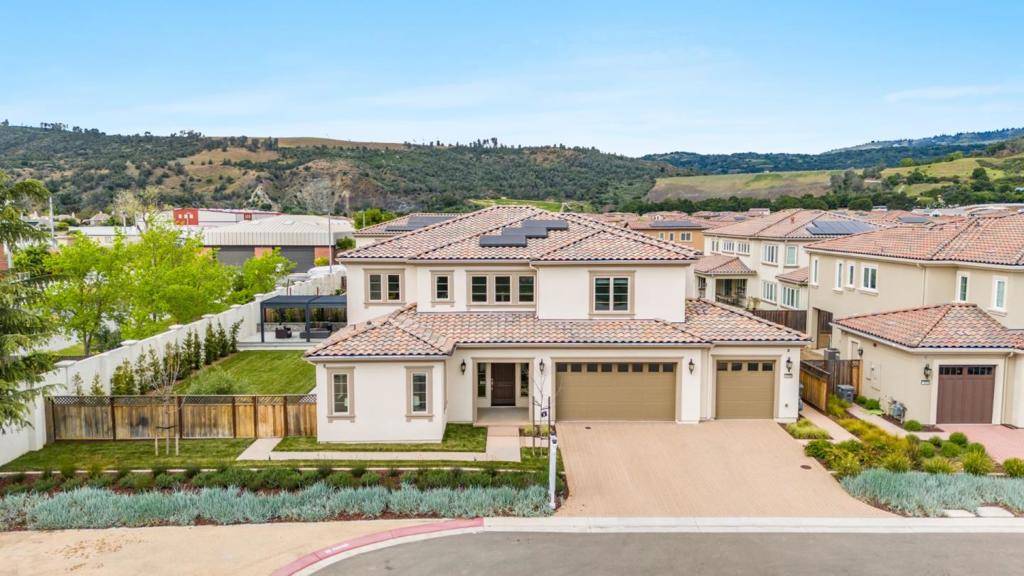 Morgan Hill, CA 95037,18265 Via Potano