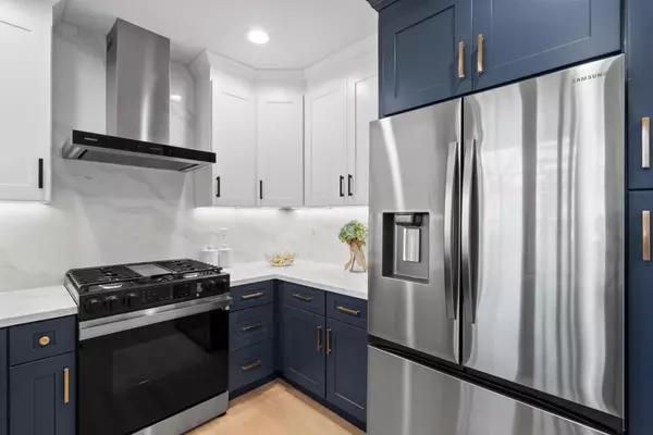 San Carlos, CA 94070,560 El Camino Real #303