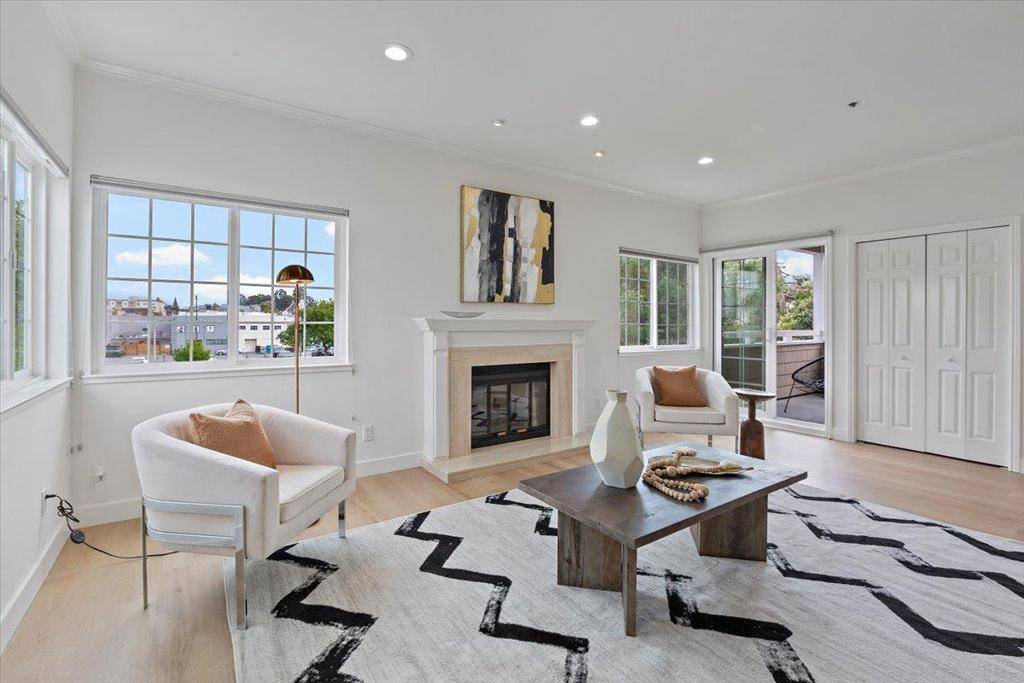 Burlingame, CA 94010,1233 Bellevue AVE #8