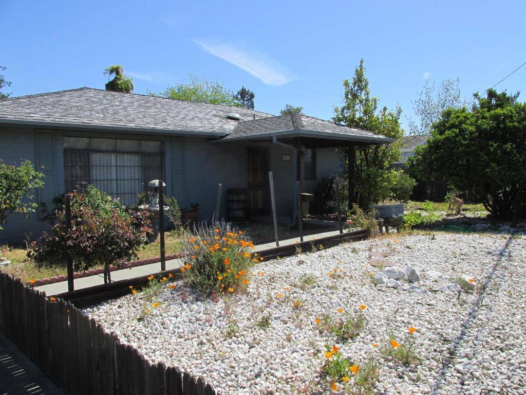 861 Enterprise RD, Hollister, CA 95023
